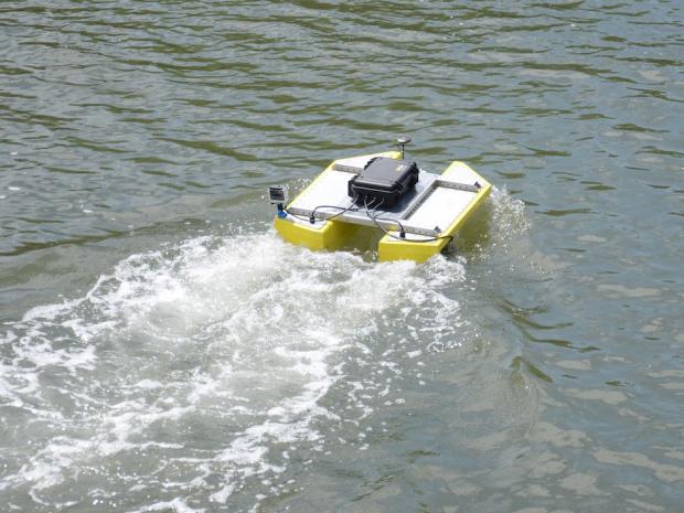 solar powered robotic vehicle collecting data on water