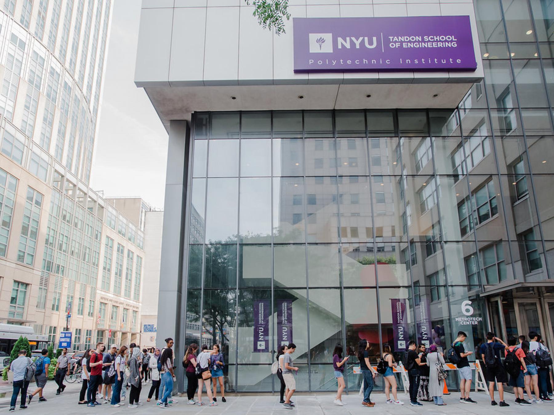 Visit NYU Tandon NYU Tandon School Of Engineering   Campus Convocation 2018 Sign 