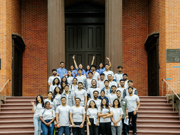 Graduate Orientation Leaders posing for a fun picture on the NYU Tandon campus