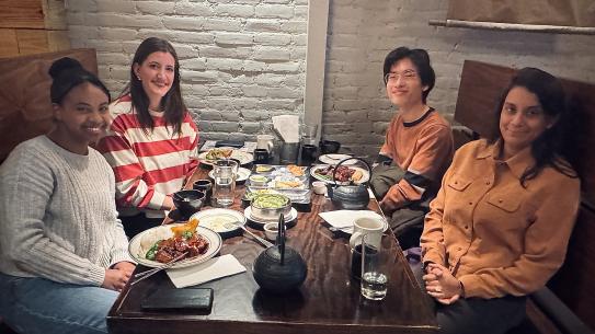 People have dinner together