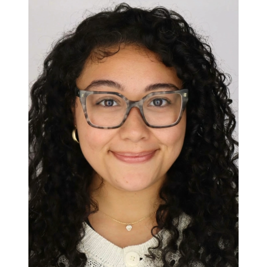 Marissa Alonzo Headshot