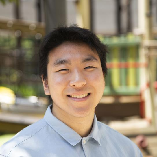Taeyoung Kang Headshot